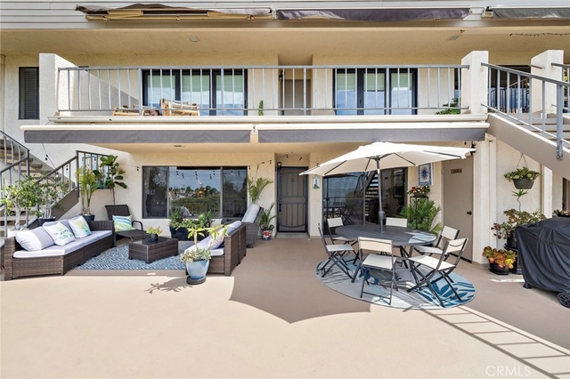 320 Encino Lane - Photo 1