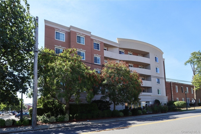 242 Maple Avenue - Photo 1