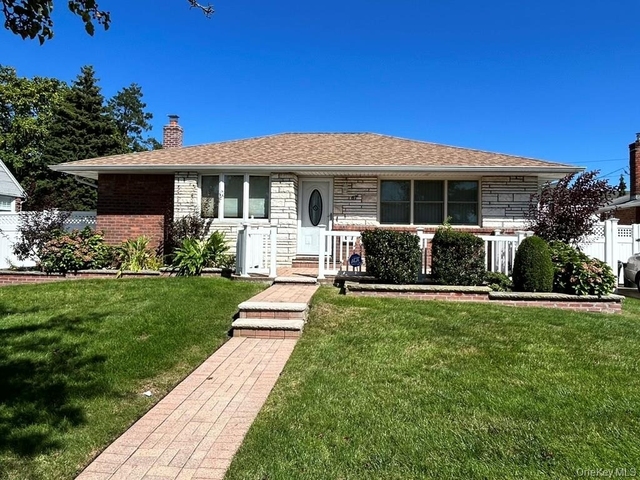 67 Emerson Avenue - Photo 1