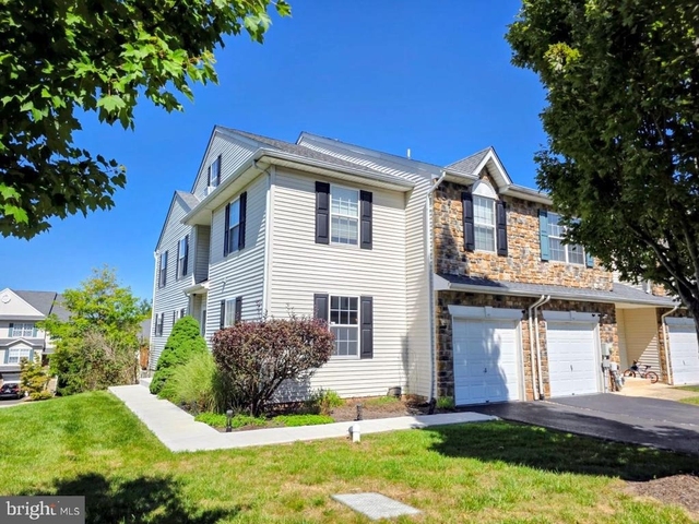 451 Glenn Rose Circle - Photo 1
