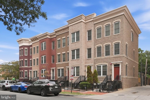 751 P Street Nw - Photo 1