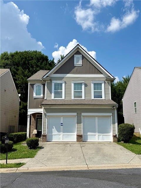 2852 Briaroak Drive - Photo 1