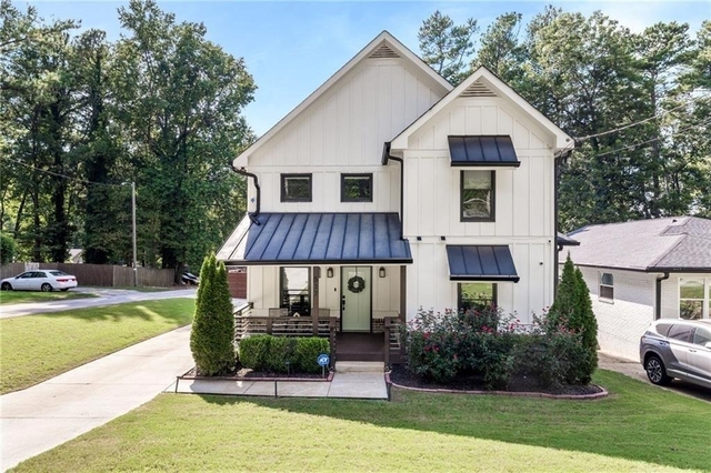 517 Daniel Avenue - Photo 1