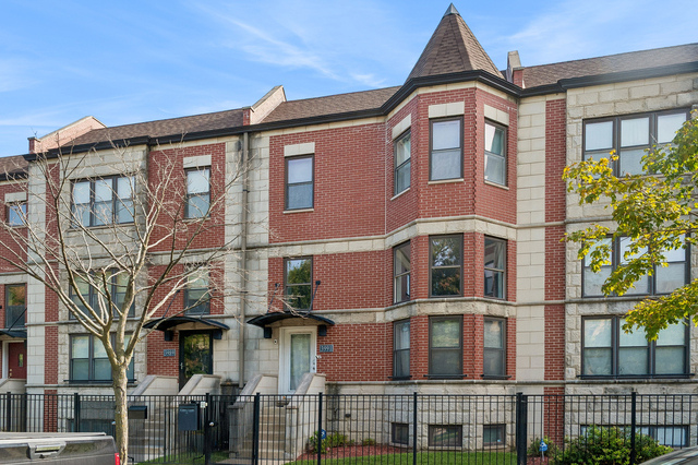 3991 S Drexel Boulevard - Photo 1