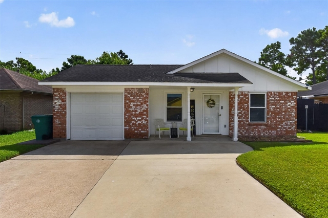 4923 Parkland Street - Photo 1