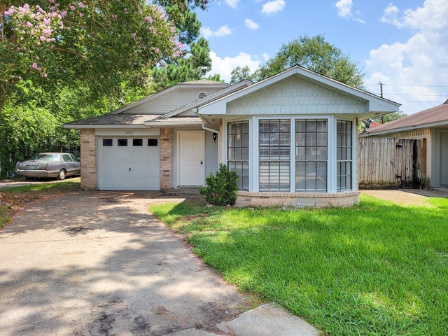5222 Beaverhill Drive - Photo 1