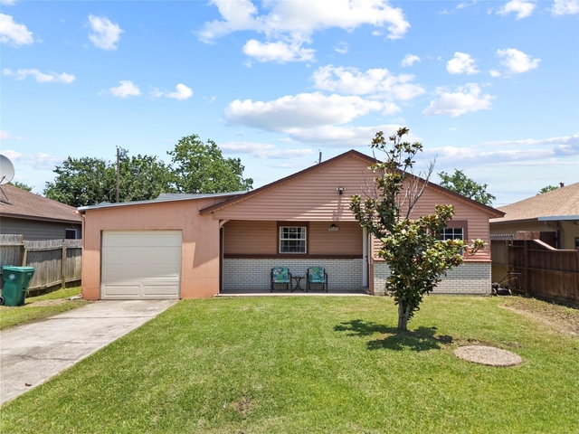 509 Arno Street - Photo 1