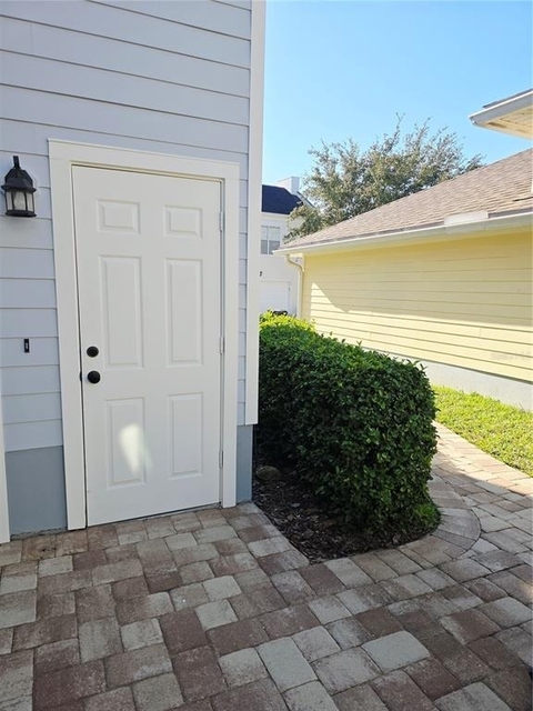 1106 Rush Court - Photo 1