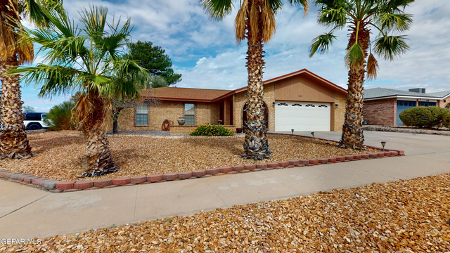 453 El Camino Drive - Photo 1