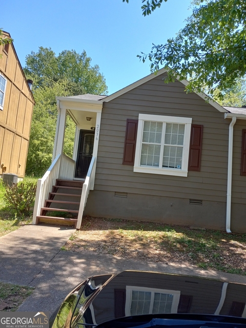2036 Charter Manor - Photo 1