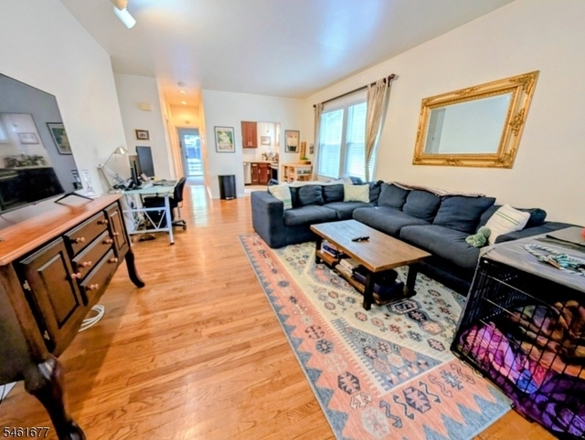 36 Phoenix Ave - Photo 1