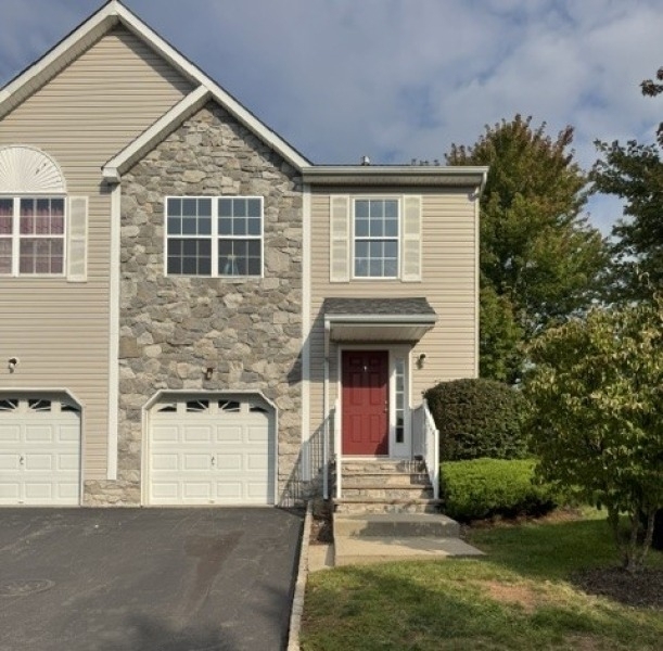 1 Dina Ln - Photo 1