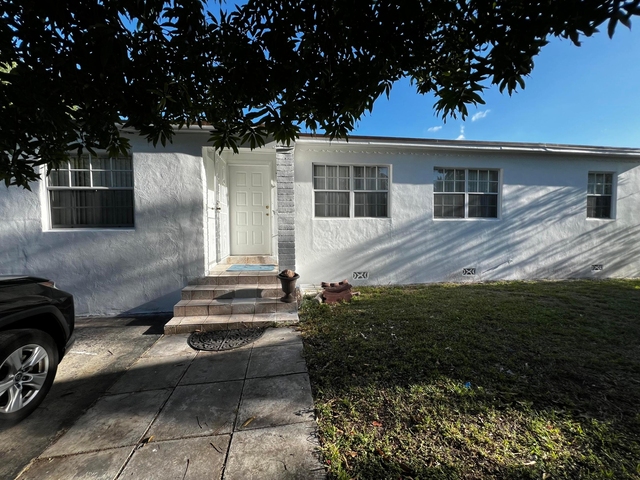 1125 Nw 144th Street - Photo 1