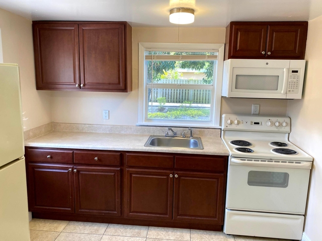 4821 Vermont Avenue - Photo 1