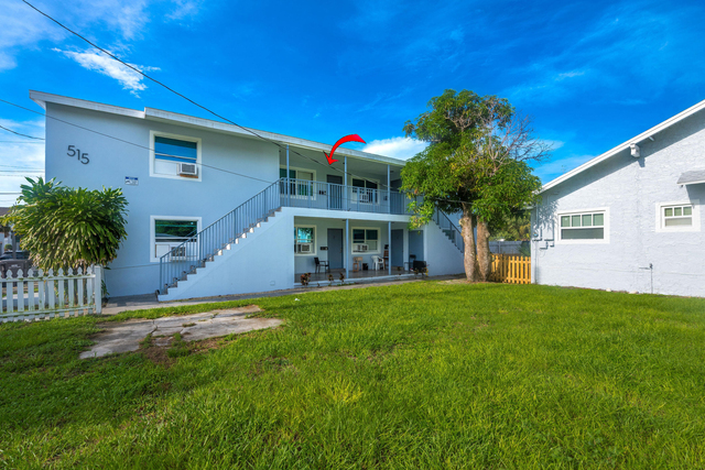 515 N Sapodilla Avenue - Photo 1