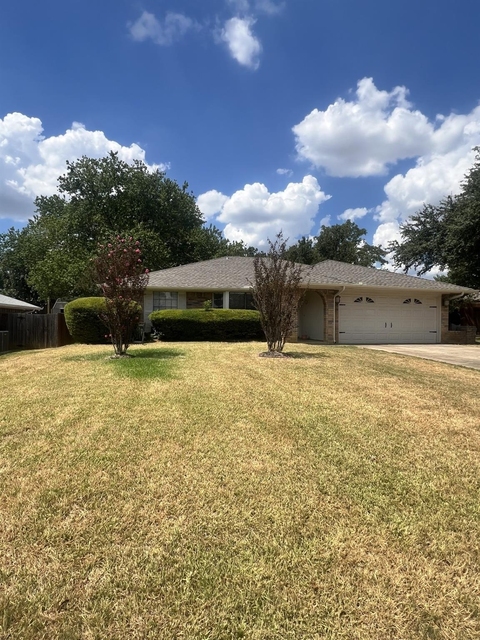 2513 Poppy Lane - Photo 1