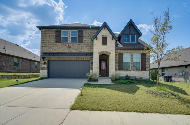 707 Gatecrest Drive - Photo 1