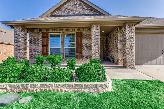 314 Gatecrest Drive - Photo 1