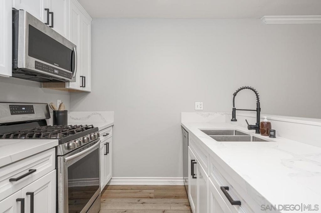 1625 Hotel Cir S - Photo 1