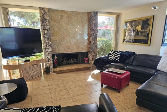 42505 Adams Street - Photo 1