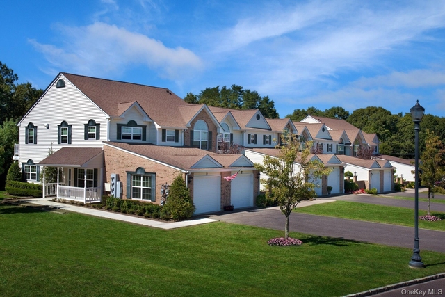 82 Pineview Lane - Photo 1