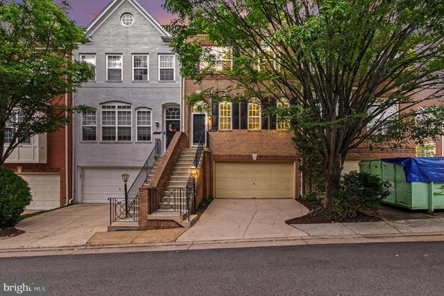 2403 Gorgas Place - Photo 1