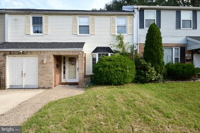 1826 Edgewood Place - Photo 1