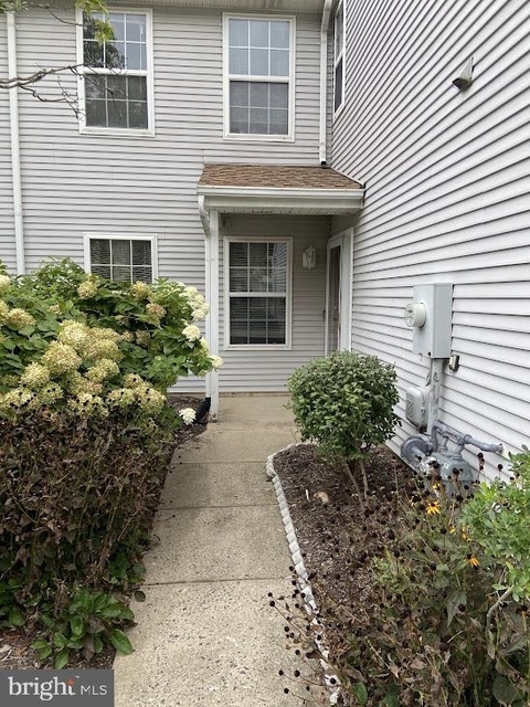 38 Magnolia Court - Photo 1
