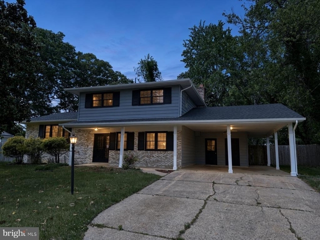 4904 Shopton Drive - Photo 1