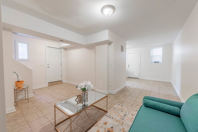 2011 W Cullerton Street - Photo 1