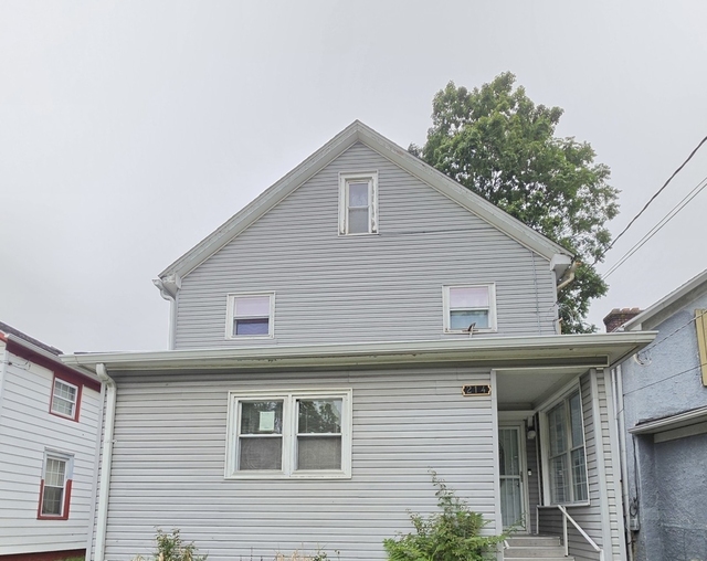 214 Franklin Street - Photo 1