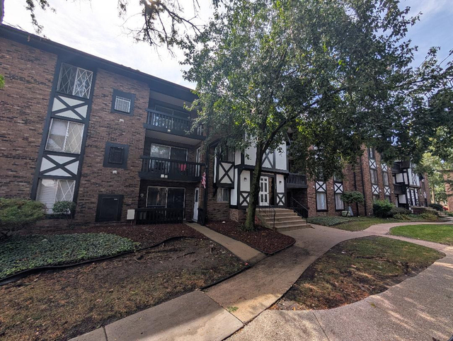 13628 Royal Court - Photo 1