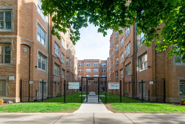 1357 W Estes Avenue - Photo 1