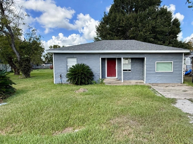 308 Bennett - Photo 1