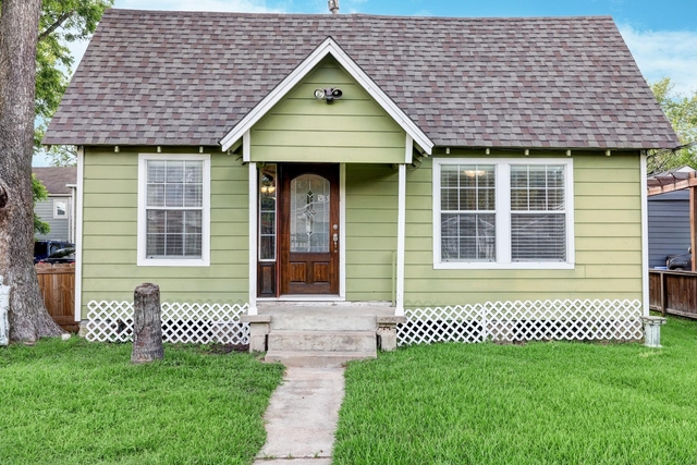 411 Lindale Street - Photo 1