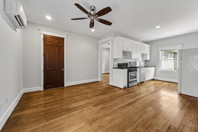 1638 Harvard Street - Photo 1