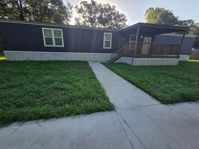 24328 Creekwood - Photo 1