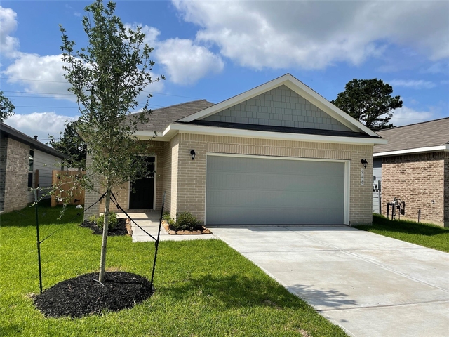 946 Redinger Ridge Drive - Photo 1