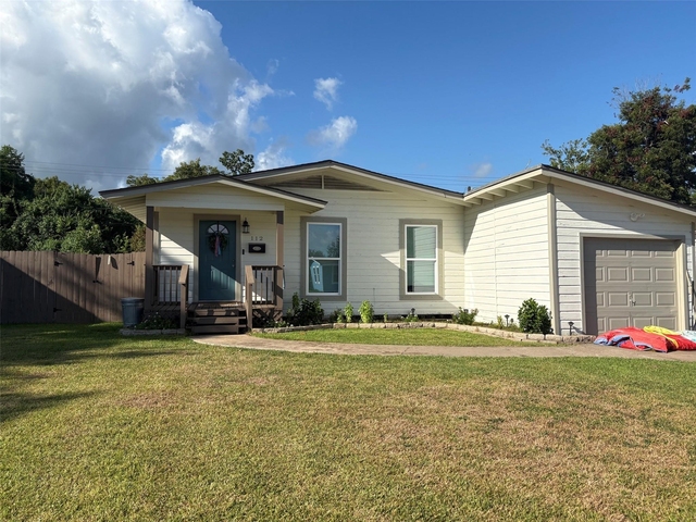 112 Acacia Street - Photo 1