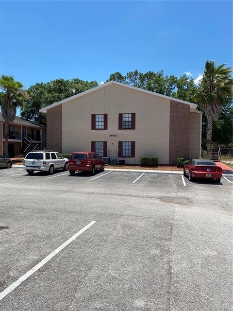 21020 Voyager Boulevard - Photo 1
