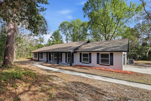 300 E Sweetwater Creek Drive - Photo 1