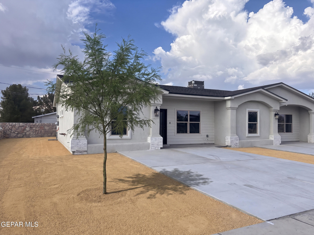 10371 Manzana Road - Photo 1