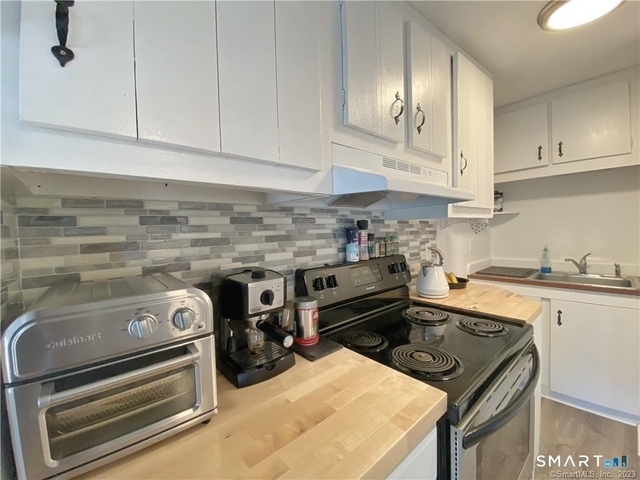 16 Ruby Street - Photo 1