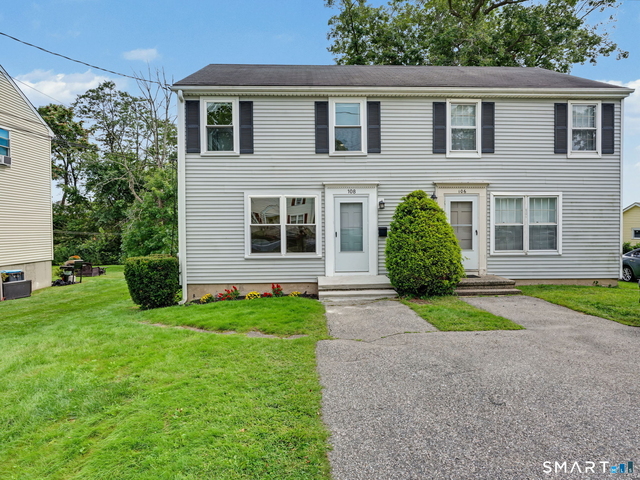 108 Kenwood Avenue - Photo 1