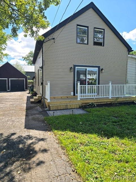 833 Revere Avenue - Photo 1