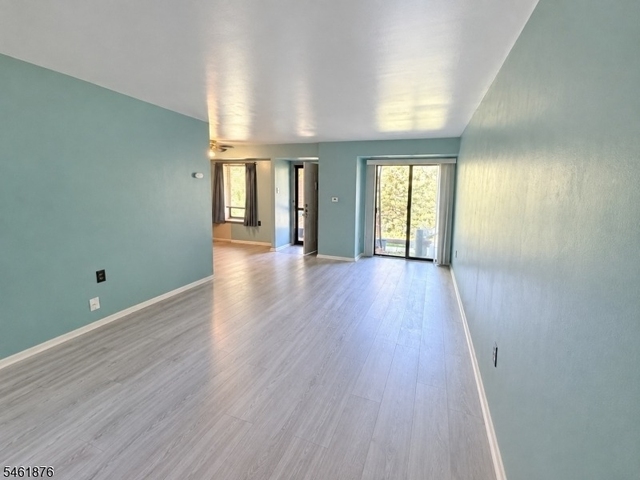 1004 Timber Creek - Photo 1