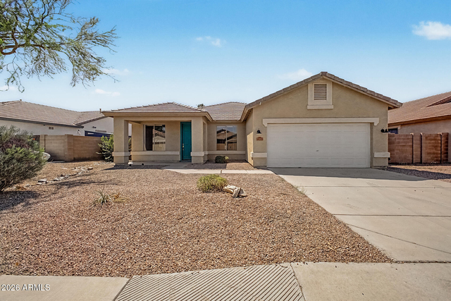 4255 E Cherry Hills Drive - Photo 1