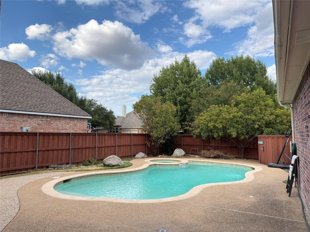 1328 Comanche Drive - Photo 1