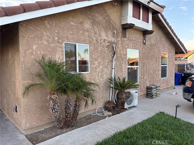 1148 N Elmwood Avenue - Photo 1