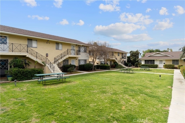 534 Roosevelt Road - Photo 1